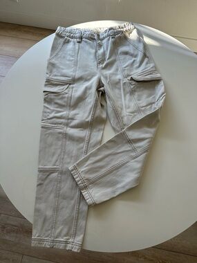 PacSun Women's Straight Leg Jeans in Light Beige